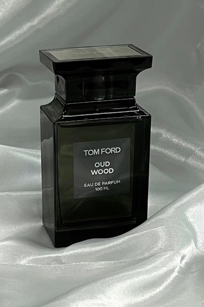 TOM FORD OUD WOOD ✨ (ithal)