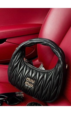 MIU MIU DERİ YUVARLAK SİYAH✨