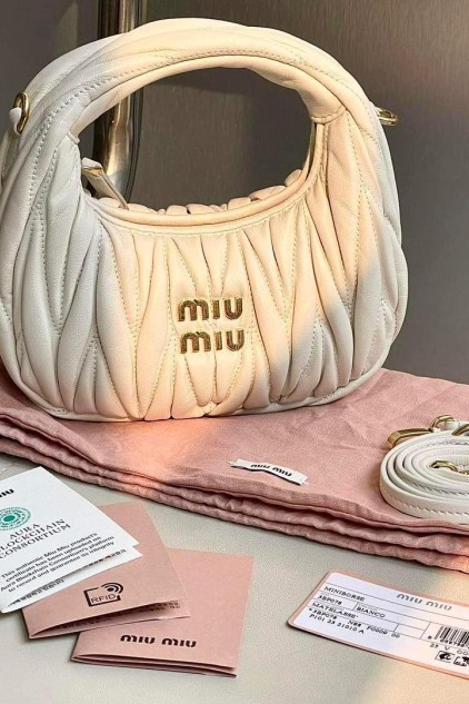 MIU MIU DERİ YUVARLAK BEYAZ ✨