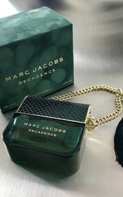 MARC JACOBS DECADENCE EDP ✨ (ithal) 