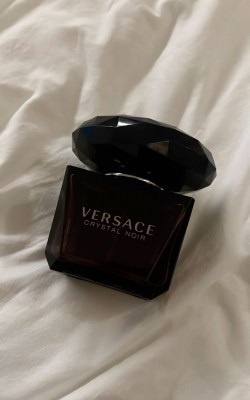 VERSACE CRYSTAL NOIR ✨ (ithal)