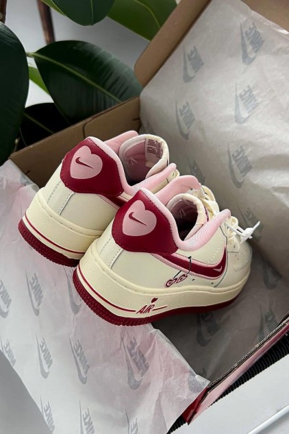 Nike Air Force 1 Valentine's Day Bej ✨ (ithal)