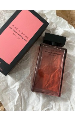 NARCISO RODRIGUEZ MUSC NOIR ROSE ✨(ithal)