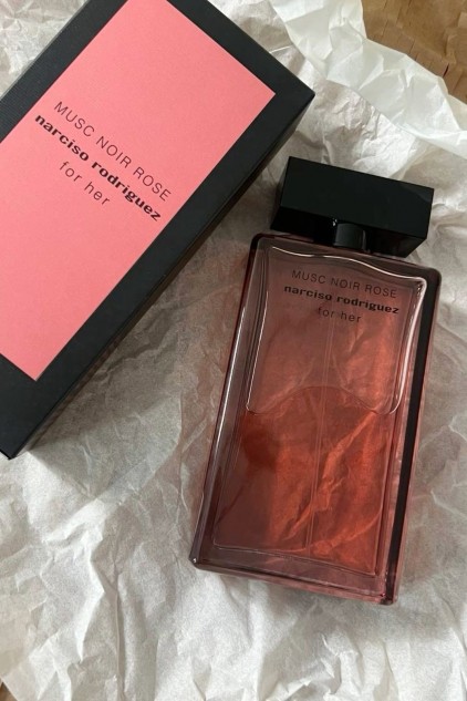 NARCISO RODRIGUEZ MUSC NOIR ROSE ✨(ithal)