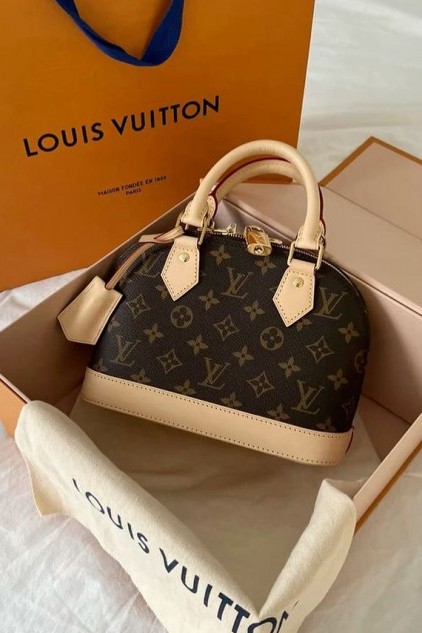 LOUIS VUITTON  ✨