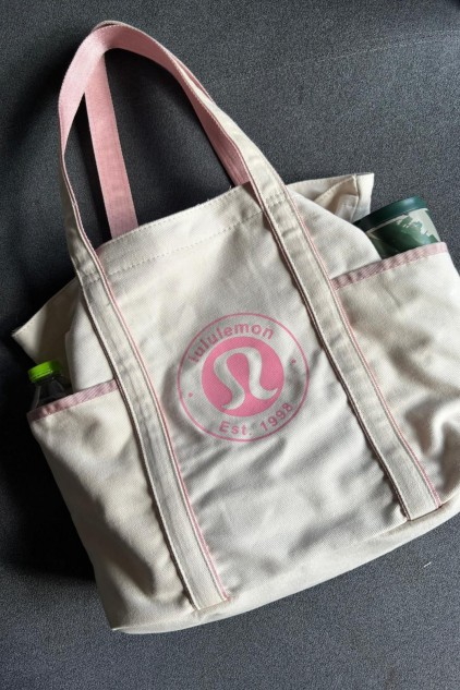 LULULEMON PEMBE ÇANTA ✨