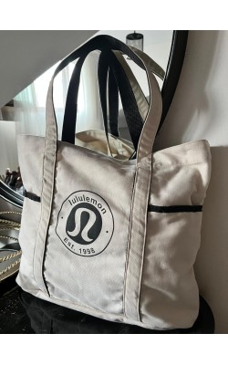 LULULEMON SİYAH ÇANTA ✨
